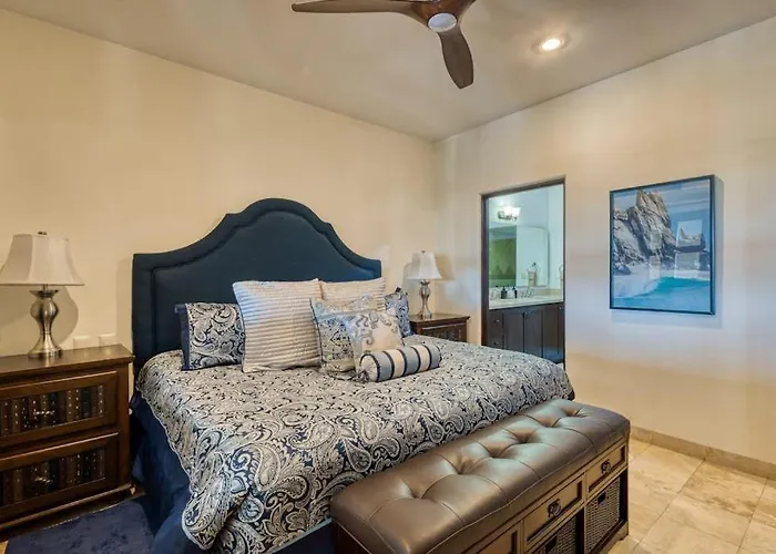 Stylish With Pool, Ocean Views, Fitness & Private Patio Grill