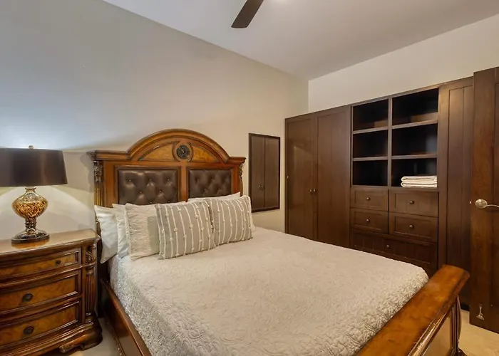 Stylish With Pool, Ocean Views, Fitness & Private Patio Grill Ferienhaus *