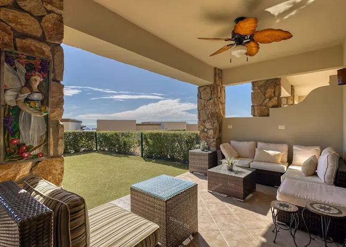 Ferienhaus Stylish With Pool, Ocean Views, Fitness & Private Patio Grill *