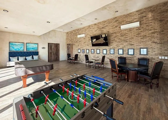 Stylish With Pool, Ocean Views, Fitness & Private Patio Grill Ferienhaus *