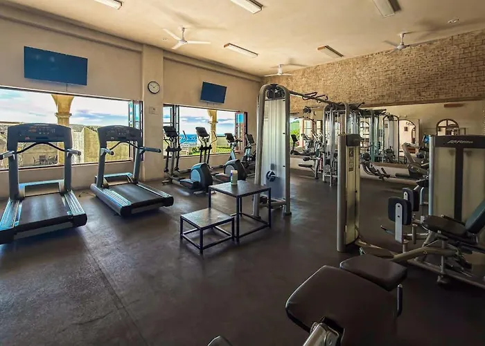 Stylish With Pool, Ocean Views, Fitness & Private Patio Grill Ferienhaus